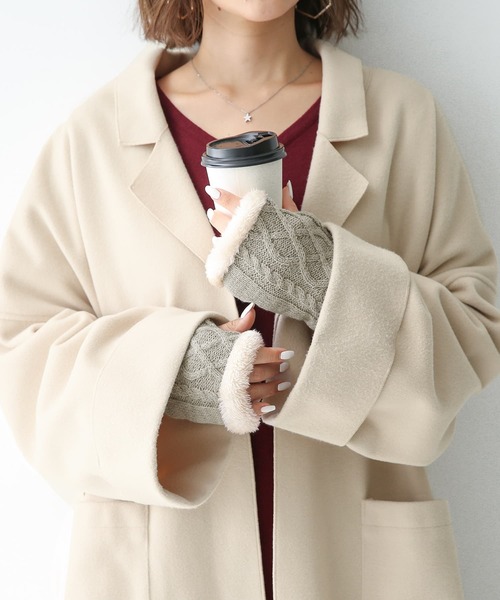 osharewalker（オシャレウォーカー）の「『ロングニットハンドウォーマー』（手袋・レディース・ネイビー/ライトグレー/チャコール/オリーブ・FREE）」の8枚目の写真