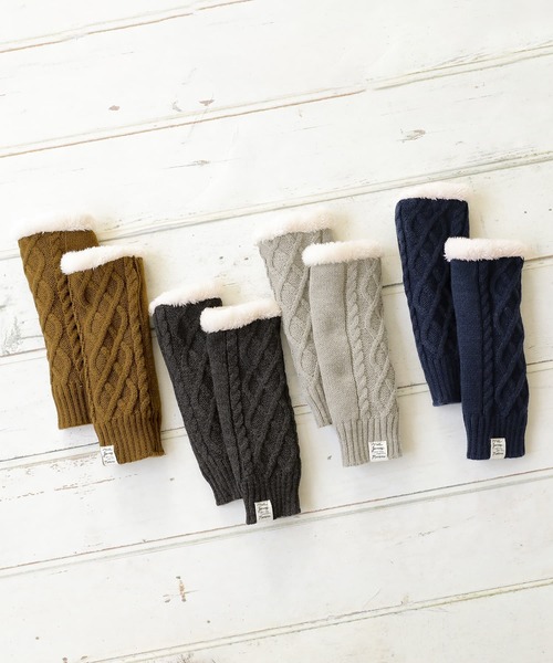 osharewalker（オシャレウォーカー）の「『ロングニットハンドウォーマー』（手袋・レディース・ネイビー/ライトグレー/チャコール/オリーブ・FREE）」の12枚目の写真