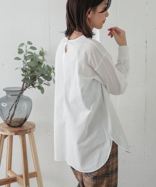 URBAN RESEARCH DOORS(アーバンリサーチドアーズ)の「クルーネックプルオーバーブラウス(シャツ/ブラウス・レディース・オフホワイト・ONE)」の5枚目の写真