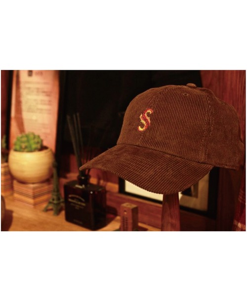 SURREAL(シュルリアル)の「【S.U.R/エスユーアール】Fire S-Icon Corduroy Cap(キャップ・メンズ・ベージュ/ブラウン/ネイビー・FREE)」の4枚目の写真