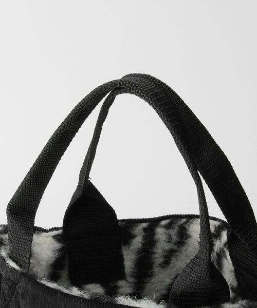 COLD BREAKER（コールドブレーカー）の「＜COLDBREAKER＞コーデュロイ×ボア リバーシブルトートバッグ -2WAY-（トートバッグ・レディース・ブラック・FREE）」の7枚目の写真