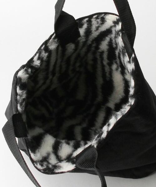 COLD BREAKER（コールドブレーカー）の「＜COLDBREAKER＞コーデュロイ×ボア リバーシブルトートバッグ -2WAY-（トートバッグ・レディース・ブラック・FREE）」の5枚目の写真