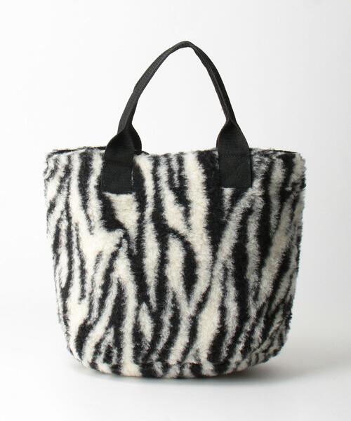 COLD BREAKER（コールドブレーカー）の「＜COLDBREAKER＞コーデュロイ×ボア リバーシブルトートバッグ -2WAY-（トートバッグ・レディース・ブラック・FREE）」の4枚目の写真