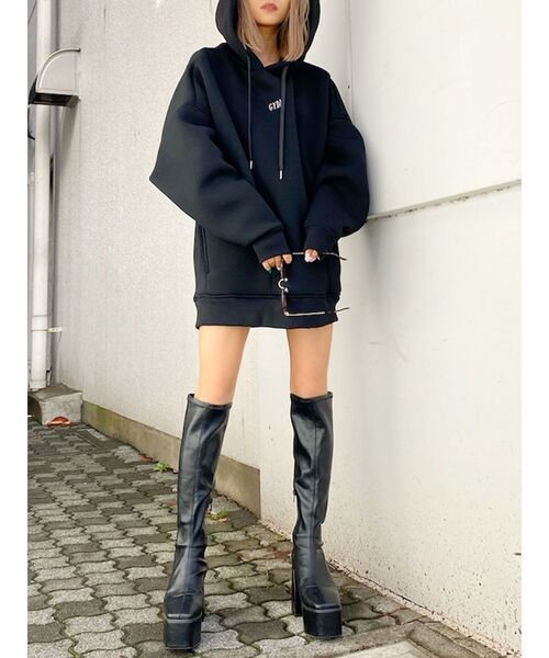 GYDA（ジェイダ）の「GYDAロゴ BIG パーカー（Tシャツ/カットソー・レディース・ブラック/オフホワイト/パープル・FREE）」の4枚目の写真