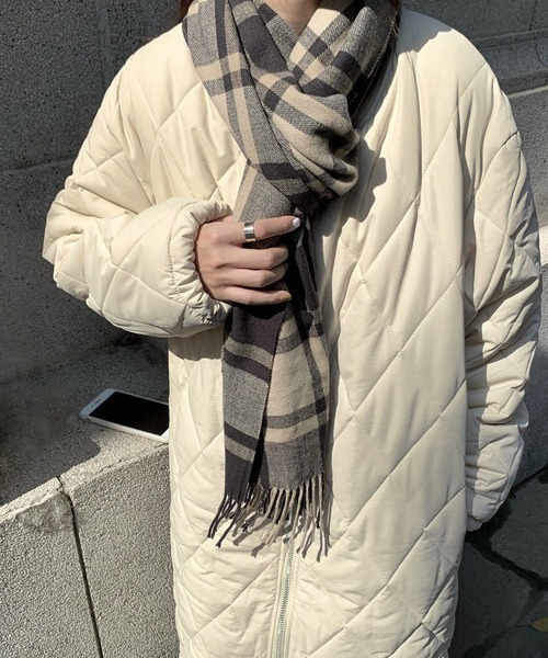 DAY CLOSET（デイ クローゼット）の「レディース ベースボールカラーカジュアルキルティングロングコート（ノーカラーコート・レディース・アイボリー/モカ・ONE SIZE）」の7枚目の写真