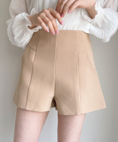 Loueme（ルエム）の「ハイウエストベーシックショートパンツ（その他パンツ・レディース・ホワイト/ブラック/ベージュ・FREE）」の19枚目の写真