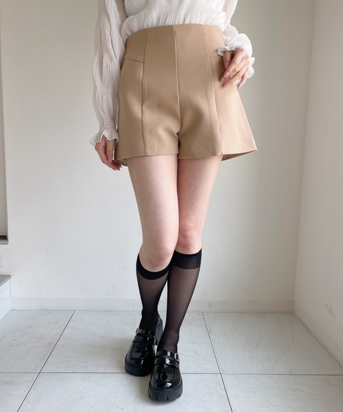 Loueme（ルエム）の「ハイウエストベーシックショートパンツ（その他パンツ・レディース・ホワイト/ブラック/ベージュ・FREE）」の5枚目の写真