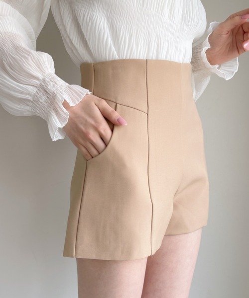 Loueme（ルエム）の「ハイウエストベーシックショートパンツ（その他パンツ・レディース・ホワイト/ブラック/ベージュ・FREE）」の20枚目の写真