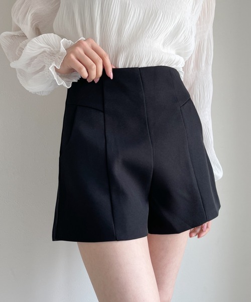 Loueme（ルエム）の「ハイウエストベーシックショートパンツ（その他パンツ・レディース・ホワイト/ブラック/ベージュ・FREE）」の13枚目の写真