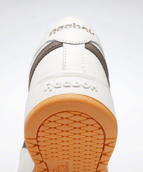 Reebok(リーボック)の「クラブシー / Club C Double Revenge(スニーカー・レディース・オフホワイト/ホワイト×グリーン・22.5cm/23.5cm/24.5cm/25.5cm/26.5cm/27.5cm/27.0cm/28.0cm/22.0cm/23.0cm/24.0cm/25.0cm/26.0cm)」の8枚目の写真
