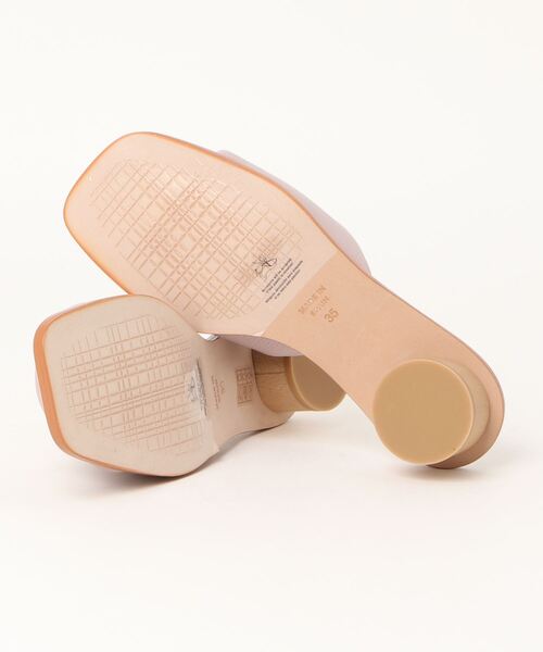 inter-chaussures（インターショシュール）の「【ANGEL ALARCON】スクエアトウミュールサンダル(D22002)（サンダル・レディース・ホワイト/ブラック/ラベンダー・38/35/36/37）」の4枚目の写真