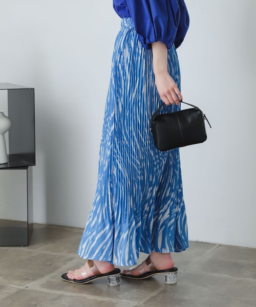 SENSE OF PLACE by URBAN RESEARCH(センスオブプレイスバイアーバンリサーチ)の「ウェーブプリントプリーツマーメイドスカート(スカート・レディース・ブラック系その他/ブルー系その他・ONE)」の17枚目の写真