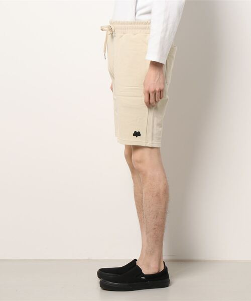 LUXE/R（ラグジュ）の「(RM)【ユニセックス】【LUXE/R】スウェット ショートパンツ（スウェットパンツ・メンズ・ベージュ/ブラック/ホワイト・MEDIUM/LARGE/X-LARGE）」の4枚目の写真