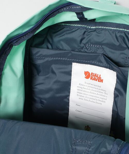 FJALL RAVEN (フェールラーベン)の「Kanken Art Mini (FJALLRAVEN/フェールラーベン)(バックパック/リュック・レディース・ブラウン系/ブルー系/ピンク系・ONE SIZE)」の6枚目の写真