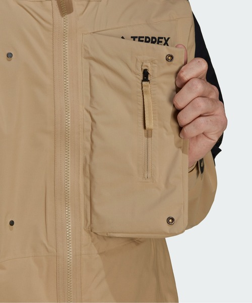 adidas（アディダス）の「テレックス XPLORIC RAIN. RDY