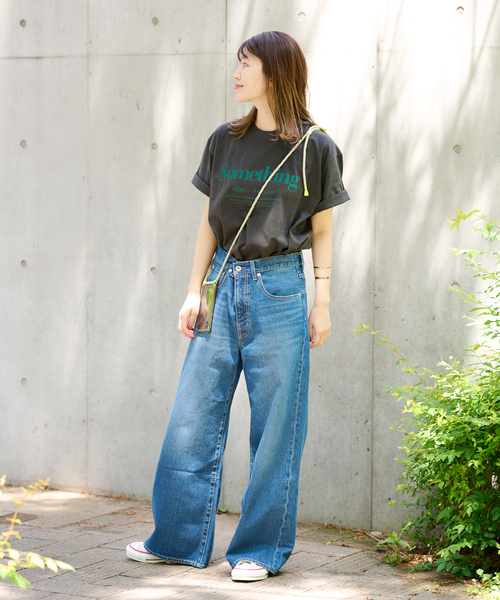 JOURNAL STANDARD（ジャーナルスタンダード）の「SOMETHING Tシャツ（Tシャツ/カットソー・レディース・ホワイト/ブラック系その他・FREE）」の3枚目の写真