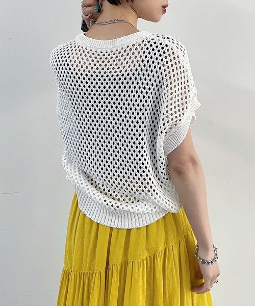 PAGEBOY(ページボーイ)の「メッシュクルーベスト(ベスト・レディース・ブラック/ターコイズブルー/オフホワイト・FREE)」の5枚目の写真