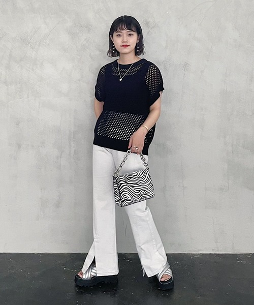 PAGEBOY(ページボーイ)の「メッシュクルーベスト(ベスト・レディース・ブラック/ターコイズブルー/オフホワイト・FREE)」の11枚目の写真