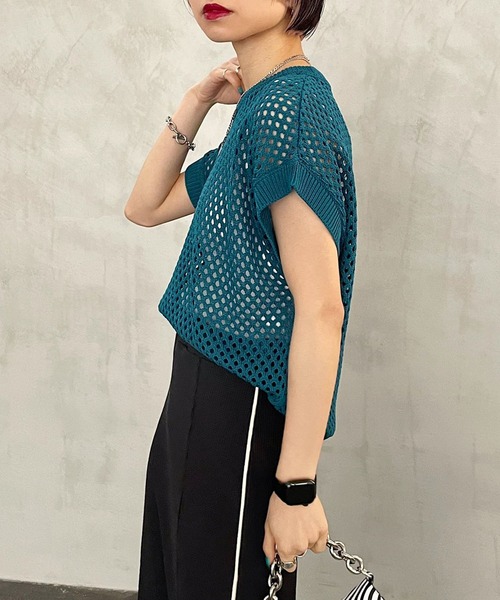 PAGEBOY(ページボーイ)の「メッシュクルーベスト(ベスト・レディース・ブラック/ターコイズブルー/オフホワイト・FREE)」の14枚目の写真