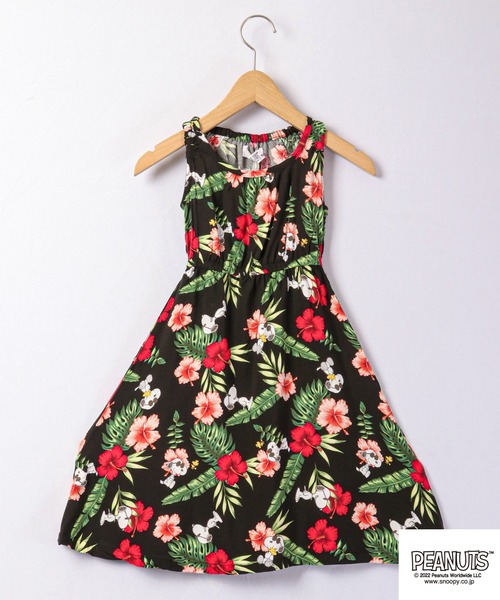 PEANUTS（ピーナッツ）の「PEANUTS キッズ　スヌーピー アロハワンピース（ワンピース・キッズ・ネイビー/レッド/ブルー/マスタード/グレー系その他/チャコール・110/130/140/120）」の2枚目の写真