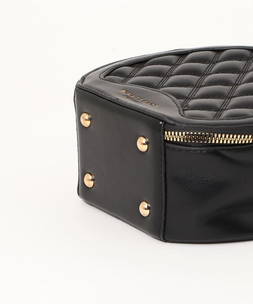 LA VORAGINE(ラ ヴォラジネ)の「丸いチェーンデザインショルダーバッグ クラッチバッグ(クラッチバッグ・レディース・ブラック/ホワイト・FREE)」の3枚目の写真