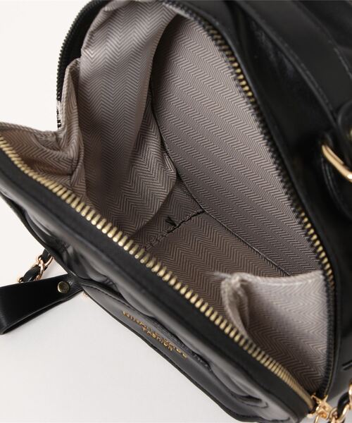 LA VORAGINE(ラ ヴォラジネ)の「丸いチェーンデザインショルダーバッグ クラッチバッグ(クラッチバッグ・レディース・ブラック/ホワイト・FREE)」の4枚目の写真