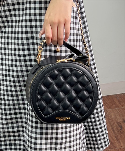 LA VORAGINE(ラ ヴォラジネ)の「丸いチェーンデザインショルダーバッグ クラッチバッグ(クラッチバッグ・レディース・ブラック/ホワイト・FREE)」の14枚目の写真