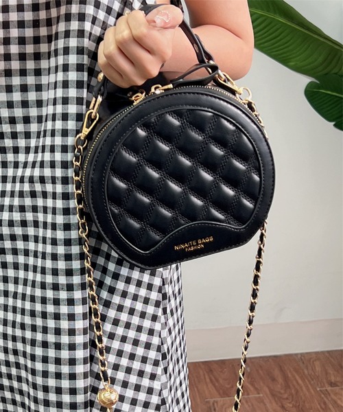 LA VORAGINE(ラ ヴォラジネ)の「丸いチェーンデザインショルダーバッグ クラッチバッグ(クラッチバッグ・レディース・ブラック/ホワイト・FREE)」の12枚目の写真