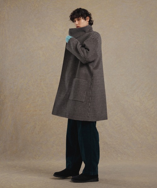 ADAM ET ROPE'(アダムエロペ)の「コーデュロイ ルーズ ワイドテーパード パンツ(その他パンツ・メンズ・グリーン/オフホワイト・L/M)」の15枚目の写真