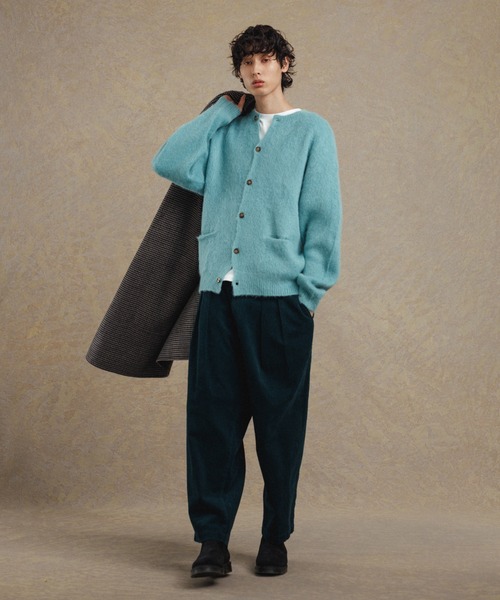 ADAM ET ROPE'(アダムエロペ)の「コーデュロイ ルーズ ワイドテーパード パンツ(その他パンツ・メンズ・グリーン/オフホワイト・L/M)」の6枚目の写真