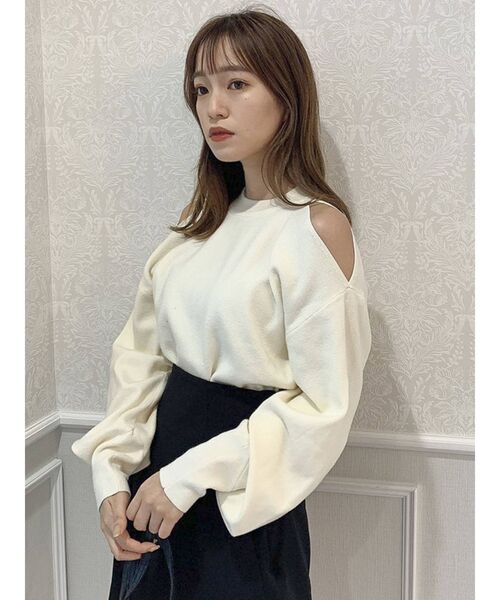 dazzlin（ダズリン）の「ショルダーオープンボリュームニットトップス（ニット/セーター・レディース・モカ/ブルー/オフホワイト/ブラウン/ブラック/ピンク・FREE）」の16枚目の写真