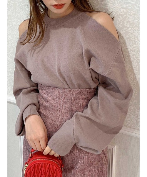 dazzlin（ダズリン）の「ショルダーオープンボリュームニットトップス（ニット/セーター・レディース・モカ/ブルー/オフホワイト/ブラウン/ブラック/ピンク・FREE）」の4枚目の写真