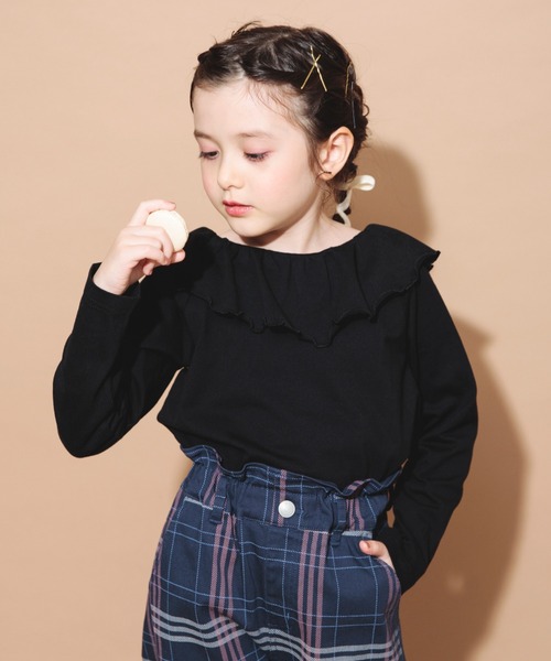 BRANSHES（ブランシェス）の「【綿100％ / 前後着れる2way】襟フリル長袖Tシャツ（Tシャツ/カットソー・キッズ・オフホワイト/ラベンダー/ブラック/ライトグリーン・110/130/160/100/150/90/120/140）」の2枚目の写真