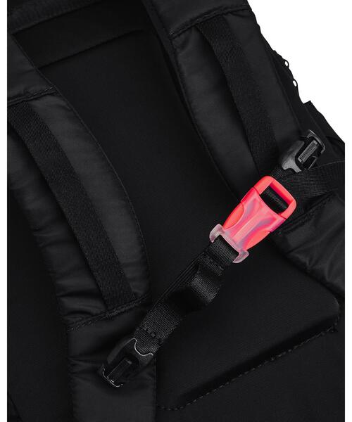UNDER ARMOUR(アンダーアーマー)の「UAエッセンシャルズ バックパック 17L(トレーニング/レディース)(バックパック/リュック・レディース・ブラック・ONESIZE)」の14枚目の写真