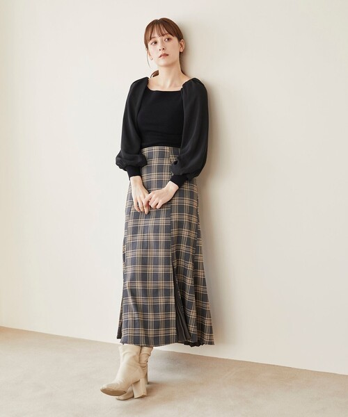 Feroux（フェルゥ）の「【洗える】シフォンスリーブドッキング ニット（ニット/セーター・レディース・ブラック系/ダークブラウン系/ベージュ系/ブルー系・F）」の5枚目の写真
