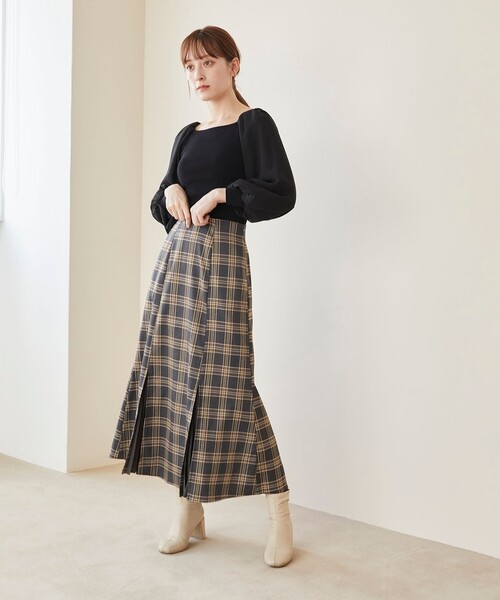 Feroux（フェルゥ）の「【洗える】シフォンスリーブドッキング ニット（ニット/セーター・レディース・ブラック系/ダークブラウン系/ベージュ系/ブルー系・F）」の6枚目の写真