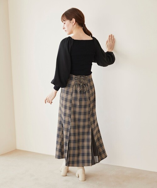 Feroux（フェルゥ）の「【洗える】シフォンスリーブドッキング ニット（ニット/セーター・レディース・ブラック系/ダークブラウン系/ベージュ系/ブルー系・F）」の7枚目の写真