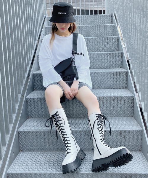 Figments（フィグメンツ）の「コンバットロングブーツ（ブーツ・レディース・オフホワイト/ブラック・MEDIUM/SMALL）」の9枚目の写真