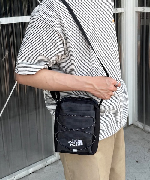THE NORTH FACE(ザノースフェイス)の「【THE NORTH FACE】JESTER CROSSBODY ジェスタークロスボディバッグ NF0A52UC(ショルダーバッグ・メンズ・ブラック/イエロー/マルチ/ライトグレー/その他2/ブルー/ブラック系その他2・FREE)」の21枚目の写真
