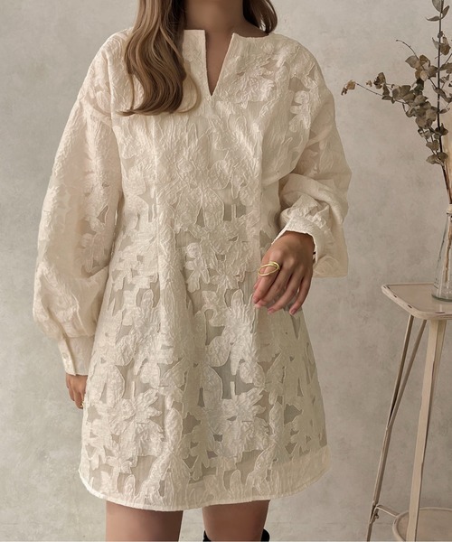 apres jour clair（アプレジュールクレア）の「【apres jour clair】ジャガードチュニックワンピース【ZOZOTOWN限定アイテム】（ワンピース・レディース・ブラック/アイボリー・X-LARGE/フリー）」の3枚目の写真