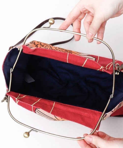 カヤ（カヤ）の「【カヤ】大輪 がま口ショルダーバッグ大（ショルダーバッグ・レディース・その他1/その他2/その他3・FREE）」の6枚目の写真