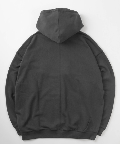 Dickies（ディッキーズ）の「【Dickies/ディッキーズ】サテンワッペン刺繍 ビッグカレッジロゴ プルパーカー/スタジアムロゴフーディー/ビッグシルエット/裏毛（パーカー・メンズ・チャコールグレー/ブラック/ネイビー/グレー/イエロー/ブルー/グリーン/グレイッシュベージュ・M/L/XL）」の9枚目の写真