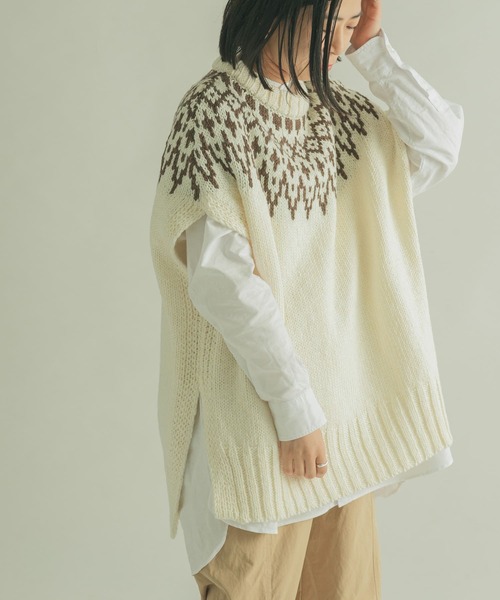 FORK&SPOON（フォークアンドスプーン）の「FORK&SPOON　求心柄ニットベスト（ニット/セーター・レディース・スミクロ/アイボリー・1）」の16枚目の写真