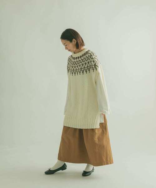 FORK&SPOON（フォークアンドスプーン）の「FORK&SPOON　求心柄ニットベスト（ニット/セーター・レディース・スミクロ/アイボリー・1）」の9枚目の写真
