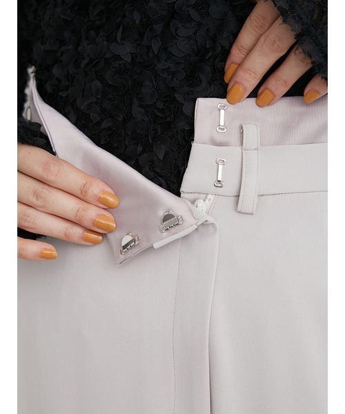 LILY BROWN（リリーブラウン）の「レイヤードウエストタイトスカートパンツ（スカート・レディース・ブラック/グレー/アイボリー・0/1）」の10枚目の写真