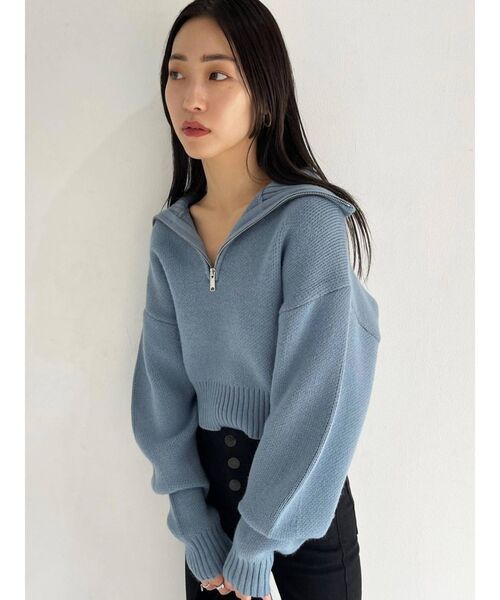 EMODA（エモダ）の「ハーフジップボリュームニット（ニット/セーター・レディース・グレー/ブラック/ブルー/ベージュ・FREE）」の14枚目の写真