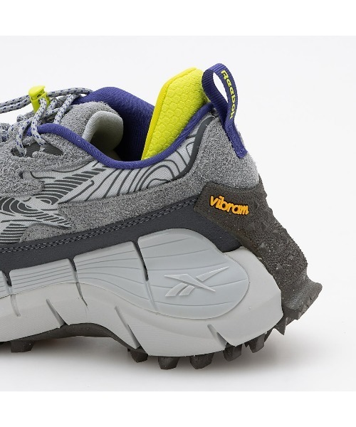 Reebok(リーボック)の「Zig Kinetica 2.5 Edge(スニーカー・メンズ・アイボリー/グレー/ブラック×ブラック/ベージュ×ブラック・26.0cm/24.0cm/26.5cm/23.5cm/27.5cm/25.5cm/27.0cm/25.0cm/24.5cm/23.0cm/28.0cm/29.0cm/28.5cm)」の9枚目の写真