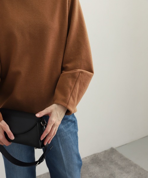 URBAN RESEARCH DOORS(アーバンリサーチドアーズ)の「ワイドVネックポンチプルオーバー(Tシャツ/カットソー・レディース・ブルー/ブラウン/ブラック・MEDIUM)」の21枚目の写真