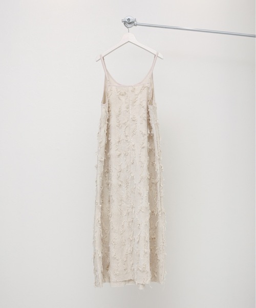 ap retro(アプレトロ)の「フリンジ キャミワンピース / ロング丈(ワンピース・レディース・アイボリー/ホワイト/ブラック/ネイビー・FREE)」の14枚目の写真