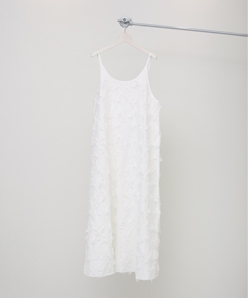 ap retro(アプレトロ)の「フリンジ キャミワンピース / ロング丈(ワンピース・レディース・アイボリー/ホワイト/ブラック/ネイビー・FREE)」の11枚目の写真